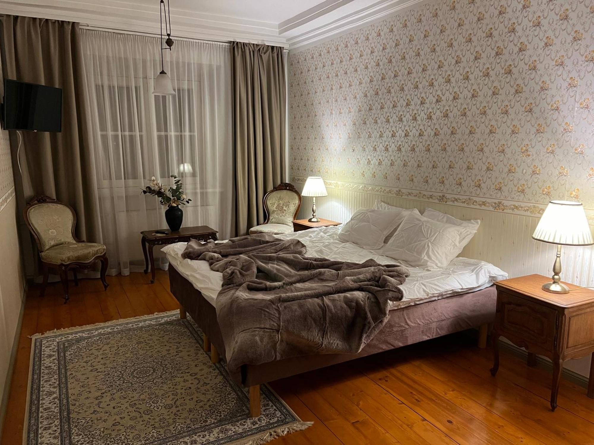 Hotel Mois & Manor